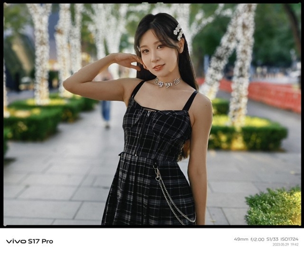 vivo S17 Pro实拍模特：每一张照片都惊为天人(图4)