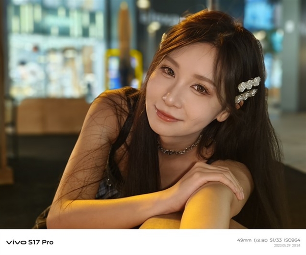 vivo S17 Pro实拍模特：每一张照片都惊为天人(图5)